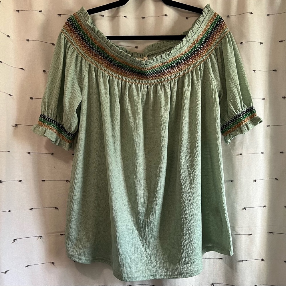 Flower and Feather off shoulder boho flowy top size 2XL
